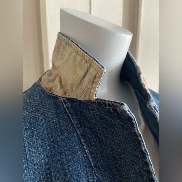 GAP Stretch Tailored Fit Blue Denim Jacket sz 6 - Picture 12 of 12